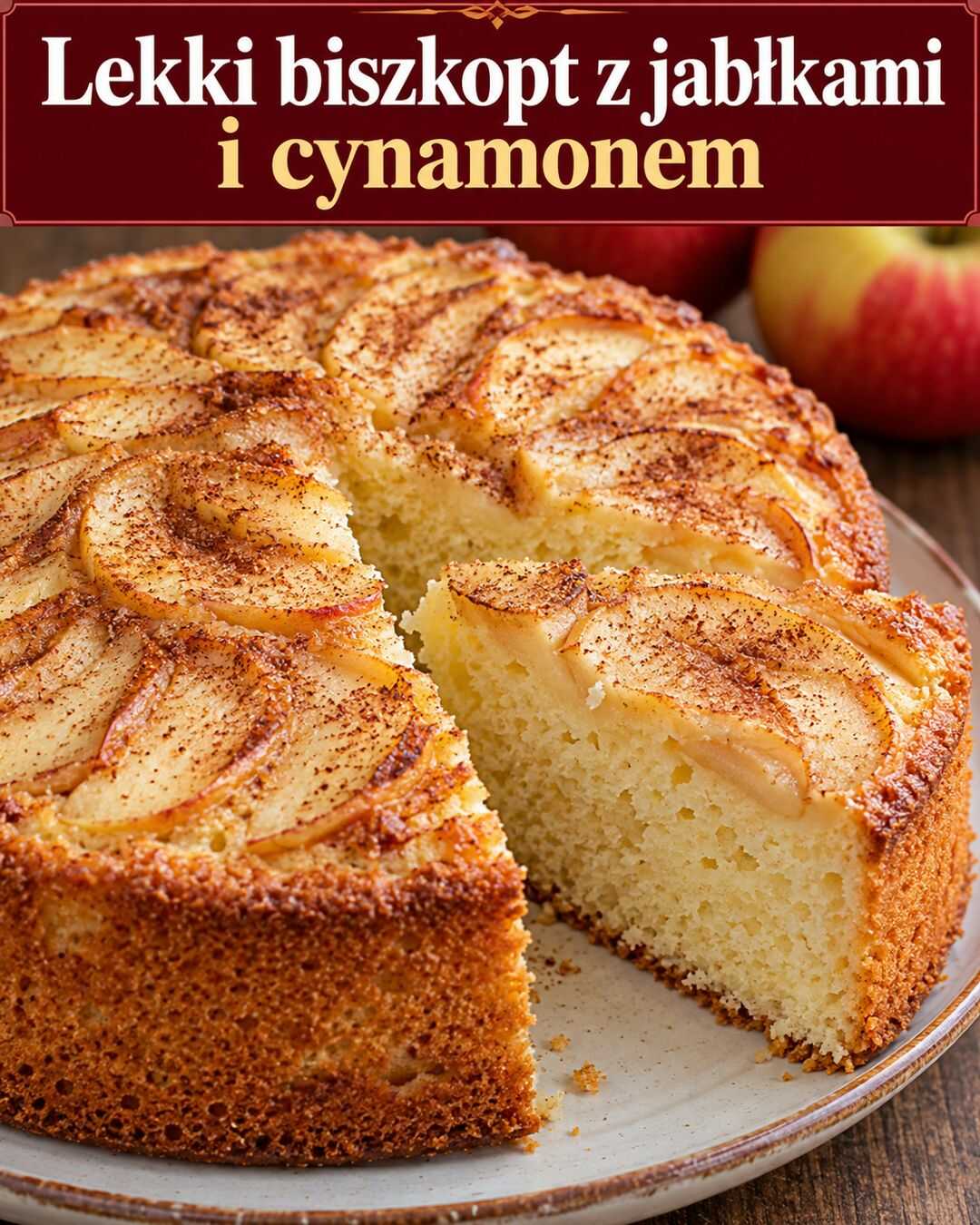 Lekki biszkopt z jabłkami i cynamonem